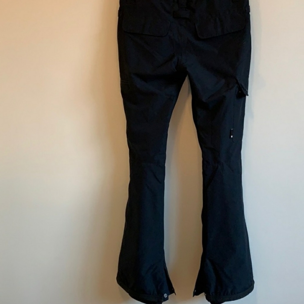 DC snowboard pants waterproof